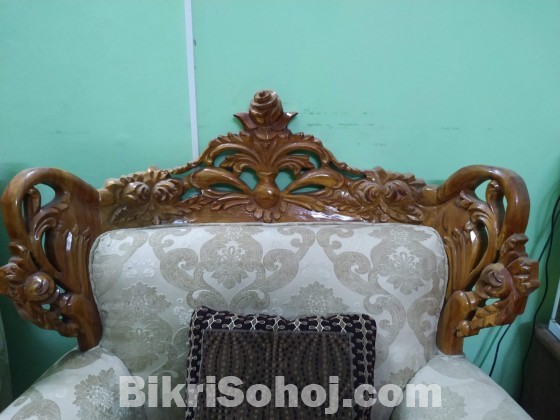 Ctg segun wooden Victorian sofa set